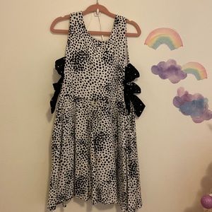 Girls dress- Size 5 - VGUC